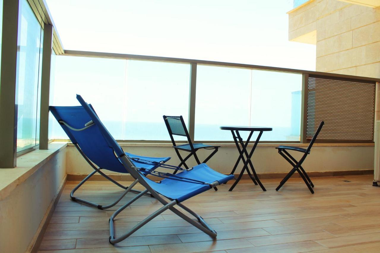 Beach Suite Israel- Best View, Gym, Massage Chair, Low Fee For Off-Site Indoor Pool Spa ביץ סוייט ישראל- נוף ים מאלף, כיסא מסאז, חדר כושר, אפשרות לבריכה מקורה, וספא בתשלום ממש מוזל 亚实基伦 外观 照片